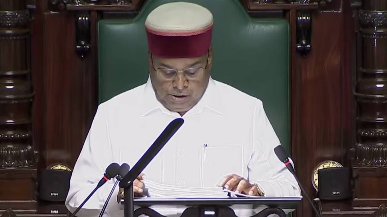 ವಿಧಾನಮಂಡಲ ಅಧಿವೇಶನ: ರಾಜ್ಯಪಾಲರ 1 ಗಂಟೆ 15 ನಿಮಿಷ ಭಾಷಣದಲ್ಲಿ ಮೈಕ್ರೋ ಫೈನಾನ್ಸ್​ ಸುಗ್ರೀವಾಜ್ಞೆಗೆ ಒತ್ತು