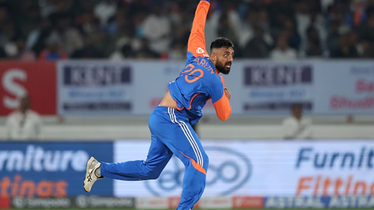 ಇದಕ್ಕೆ ಪ್ರತಿಕ್ರಿಯಿಸಿದ ಅವರು, ಪ್ರಸ್ತುತ 20 ಮತ್ತು 50 ಓವರ್ಗಳ ಕ್ರಿಕೆಟ್ನತ್ತ ಮಾತ್ರ ಗಮನ ಹರಿಸುತ್ತಿದ್ದೇನೆ. ನನಗೆ ಟೆಸ್ಟ್ ಕ್ರಿಕೆಟ್ ಆಡಲು ಆಸಕ್ತಿ ಇದೆ, ಆದರೆ ನನ್ನ ಬೌಲಿಂಗ್ ಶೈಲಿ ಟೆಸ್ಟ್ಗೆ ಹೊಂದಿಕೆಯಾಗುವುದಿಲ್ಲ. ನಿಜ ಹೇಳಬೇಕೆಂದರೆ, ನನ್ನ ಆಕ್ಷನ್ ಮತ್ತು ಬೌಲಿಂಗ್ ಶೈಲಿಯನ್ನು ನೋಡಿದರೆ, ಟೆಸ್ಟ್ನಲ್ಲಿ ದೀರ್ಘ ಸ್ಪೆಲ್ಗಳನ್ನು ಬೌಲ್ ಮಾಡಲು ನನಗೆ ಸಾಧ್ಯವಿಲ್ಲ ಎಂದಿದ್ದಾರೆ.