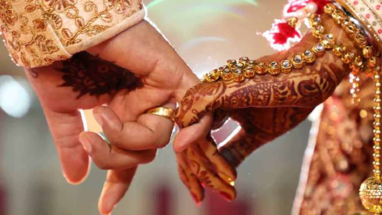 ರಾಜಸ್ಥಾನದಲ್ಲಿನ್ನು ಮದುವೆ ಆಮಂತ್ರಣ ಪತ್ರಿಕೆಯಲ್ಲಿ ಜನ್ಮ ದಿನಾಂಕ ಕಡ್ಡಾಯ ರಾಜಸ್ಥಾನದಲ್ಲಿನ್ನು ಮದುವೆ ಆಮಂತ್ರಣ ಪತ್ರಿಕೆಯಲ್ಲಿ ಜನ್ಮ ದಿನಾಂಕ ಕಡ್ಡಾಯ