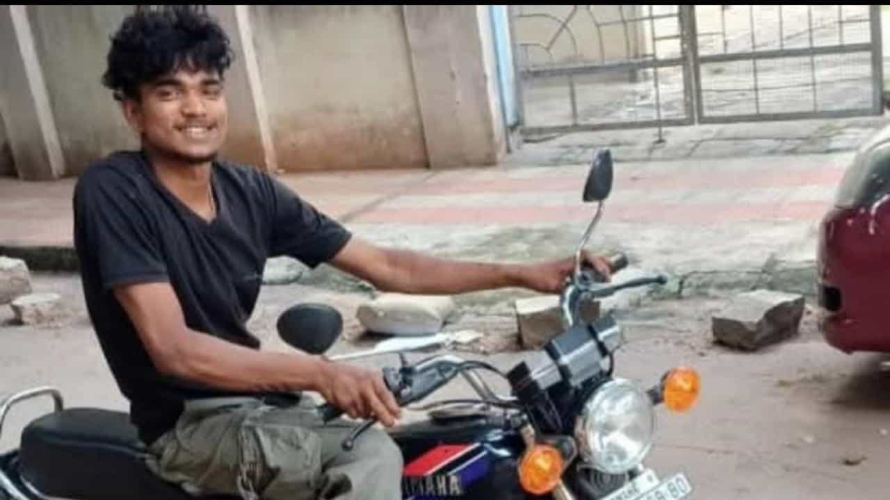 ಬೆಂಗಳೂರು: ಮಹಿಳೆಯ ಎದುರು ಪ್ಯಾಂಟ್ ಬಿಚ್ಚಿ ಅಸಭ್ಯ ವರ್ತನೆ, ಪ್ರಶ್ನಿಸಿದವರ ಮೇಲೆ ಹಲ್ಲೆ ಮಾಡಿ ಕಾಮುಕ ಪರಾರಿ