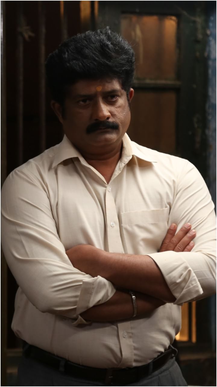 ರವಿಶಂಕರ್ ಗೌಡ ಅವರು ಈ ಚಿತ್ರದಲ್ಲಿ  ಅನಂತ ಹೆಸರಿನ ಪಾತ್ರದಲ್ಲಿ ಕಾಣಿಸಿಕೊಂಡಿದ್ದಾರೆ. ಇವರ ಪಾತ್ರಕ್ಕೆ ಮಹತ್ವ ಇದೆ.