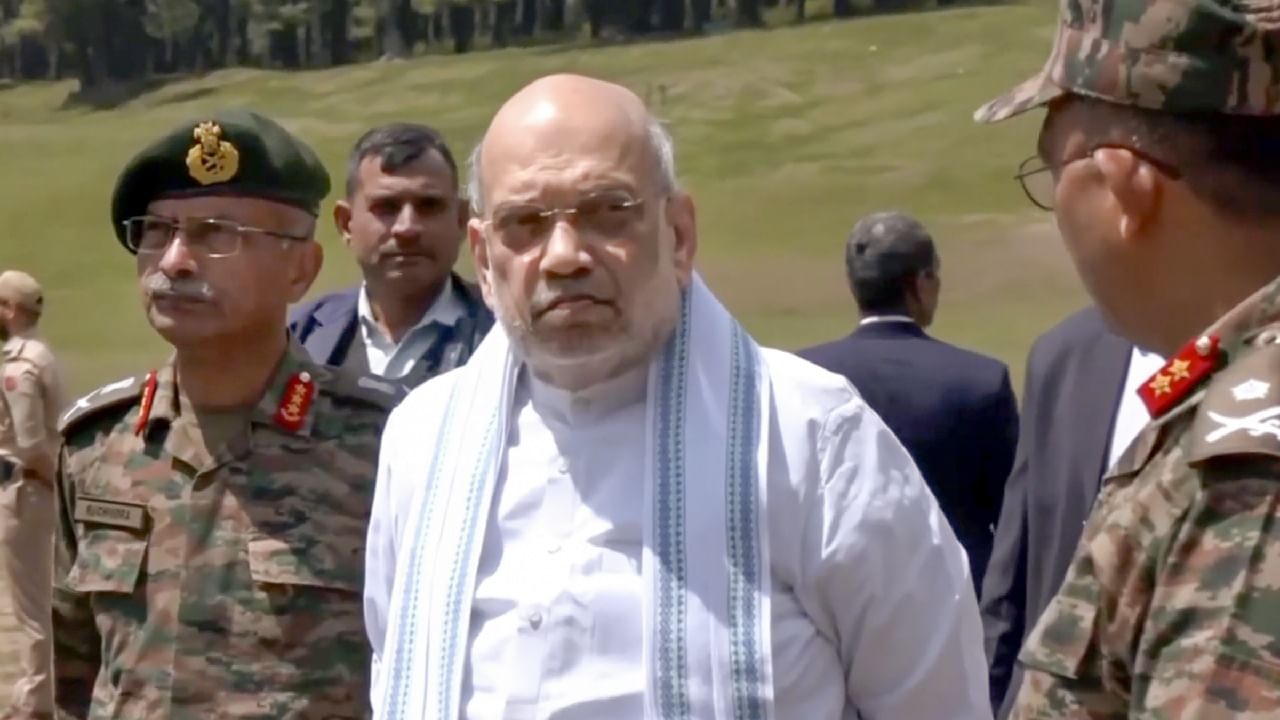 ಭಾರತದಿಂದ ಪಾಕಿಸ್ತಾನಿಯರ ವೀಸಾ ರದ್ದು; ಪಾಕ್ ಪ್ರಜೆಗಳನ್ನು ಗುರುತಿಸಲು ಎಲ್ಲಾ ರಾಜ್ಯಗಳ ಸಿಎಂಗಳಿಗೆ ಅಮಿತ್ ಶಾ ಸೂಚನೆ ಭಾರತದಿಂದ ಪಾಕಿಸ್ತಾನಿಯರ ವೀಸಾ ರದ್ದು; ಪಾಕ್ ಪ್ರಜೆಗಳನ್ನು ಗುರುತಿಸಲು ಎಲ್ಲಾ ರಾಜ್ಯಗಳ ಸಿಎಂಗಳಿಗೆ ಅಮಿತ್ ಶಾ ಸೂಚನೆ