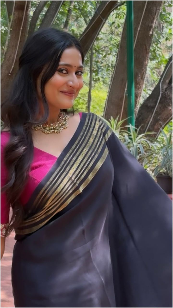 ಸದ್ಯ ಸಿನಿಮಾ ಇಂಡಸ್ಟ್ರಿಯಲ್ಲಿ ಮದುವೆ ಸೀಸನ್. ಈ ವಿವಾಹಗಳಲ್ಲಿ ಅವರು ಭಾಗಿ ಆಗುತ್ತಿದ್ದಾರೆ.