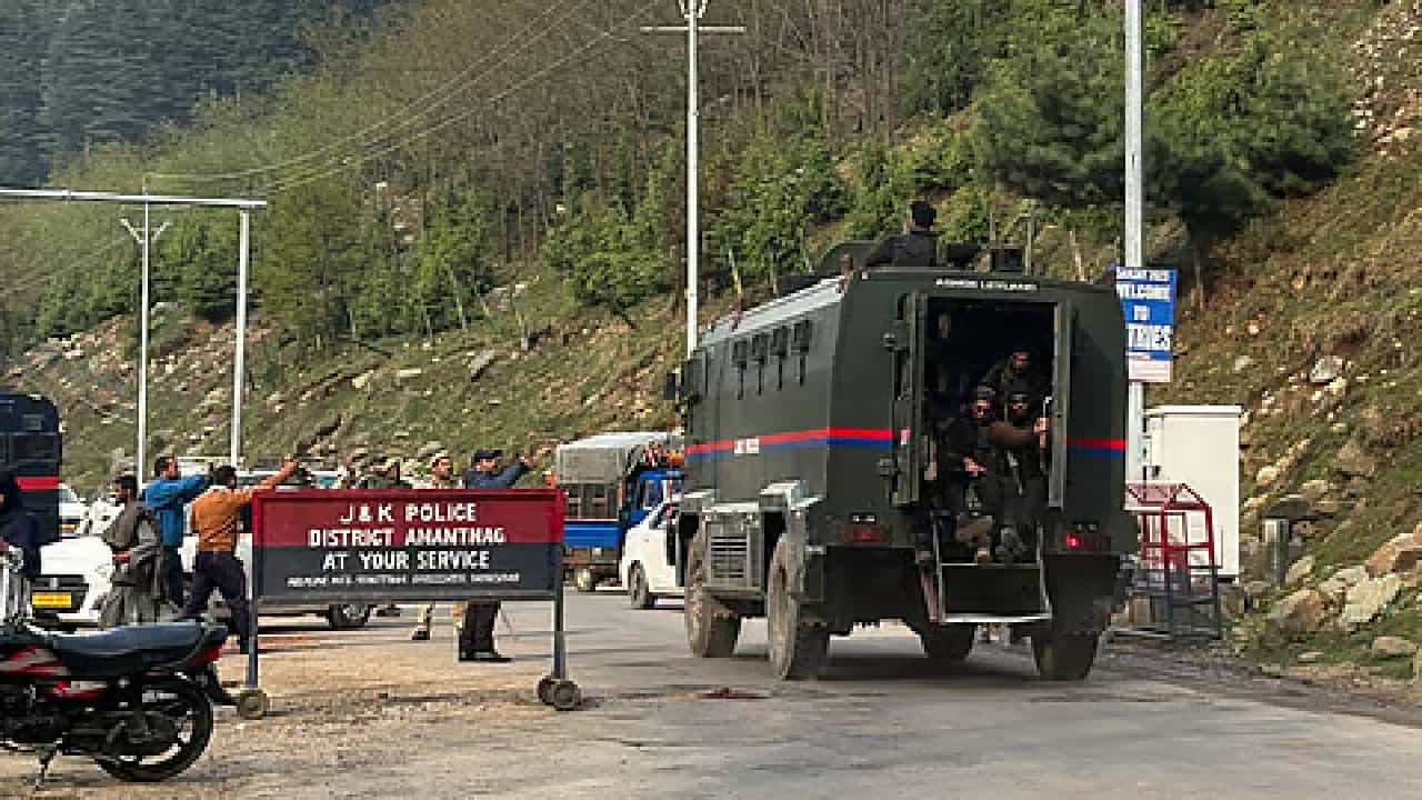 Pahalgam Terror Attack: ತಂದೆಗೆ ಗುಂಡು ಹಾರಿಸುವ ಮೊದಲು ಇಸ್ಲಾಮಿಕ್ ಪಠಣ ಮಾಡುವಂತೆ ಒತ್ತಾಯಿಸಿದ್ರು