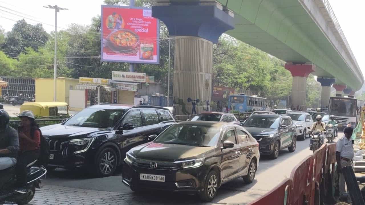 ಬೆಂಗಳೂರಿನಲ್ಲಿಂದು ಐಪಿಎಲ್: ಚಿನ್ನಸ್ವಾಮಿ ಸ್ಟೇಡಿಯಂ ಸುತ್ತಮುತ್ತ ಟ್ರಾಫಿಕ್ ಜಾಮ್ ಸಾಧ್ಯತೆ