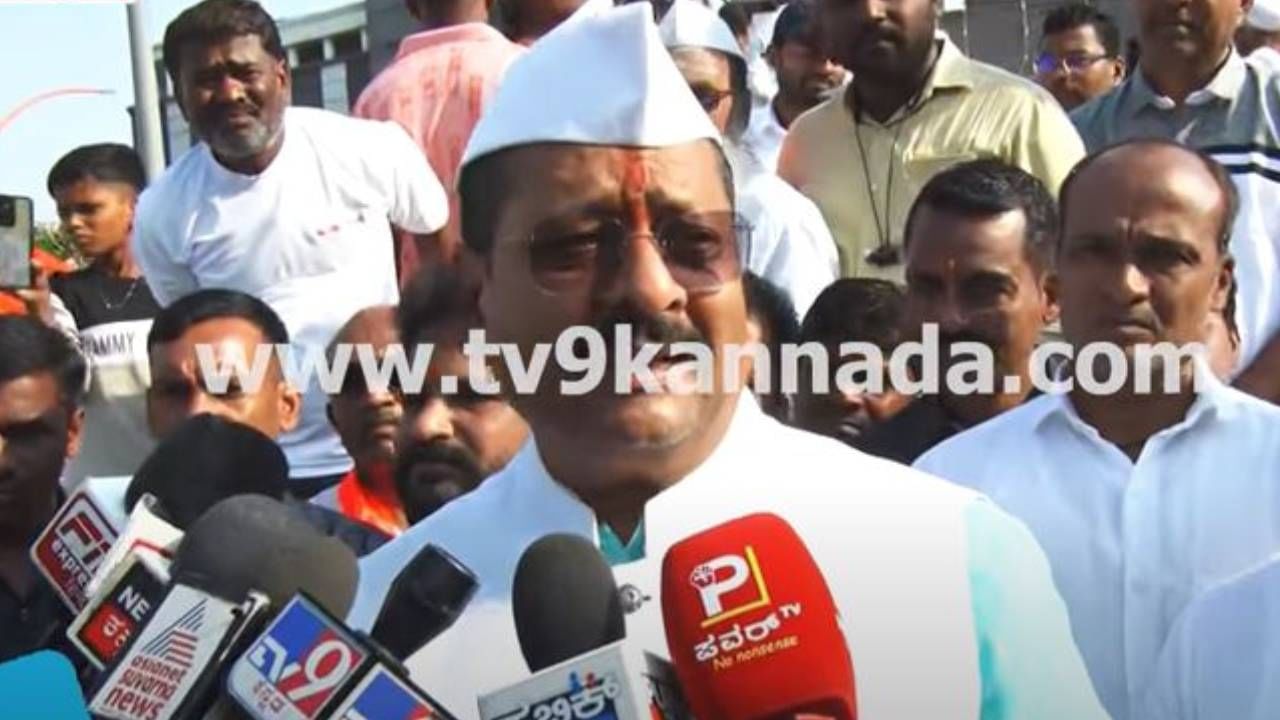 ವಿಜಯಪುರ: ಶಿವನಾಂದ ಪಾಟೀಲ್ ಮತ್ತು ಕಾಶಪ್ಪನವರ್ ವಿರುದ್ಧ ಕೆಂಡಕಾರಿದ ಬಸನಗೌಡ ಯತ್ನಾಳ್