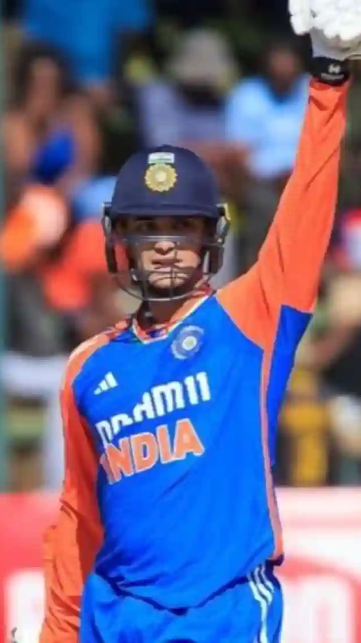ನಿತೀಶ್ ರೆಡ್ಡಿ, ಹರ್ಷಿತ್ ರಾಣಾ, ಅಭಿಷೇಕ್ ಶರ್ಮಾ ಮತ್ತು ವರುಣ್ ಚಕ್ರವರ್ತಿ ಮೊದಲ ಬಾರಿಗೆ ಬಿಸಿಸಿಐ ಕೇಂದ್ರ ಒಪ್ಪಂದದಲ್ಲಿ ಸ್ಥಾನ ಪಡೆದಿದ್ದಾರೆ. ಇವರೆಲ್ಲರೂ ಗ್ರೇಡ್-ಸಿ ನಲ್ಲಿ ಸ್ಥಾನ ಪಡೆದಿದ್ದಾರೆ.