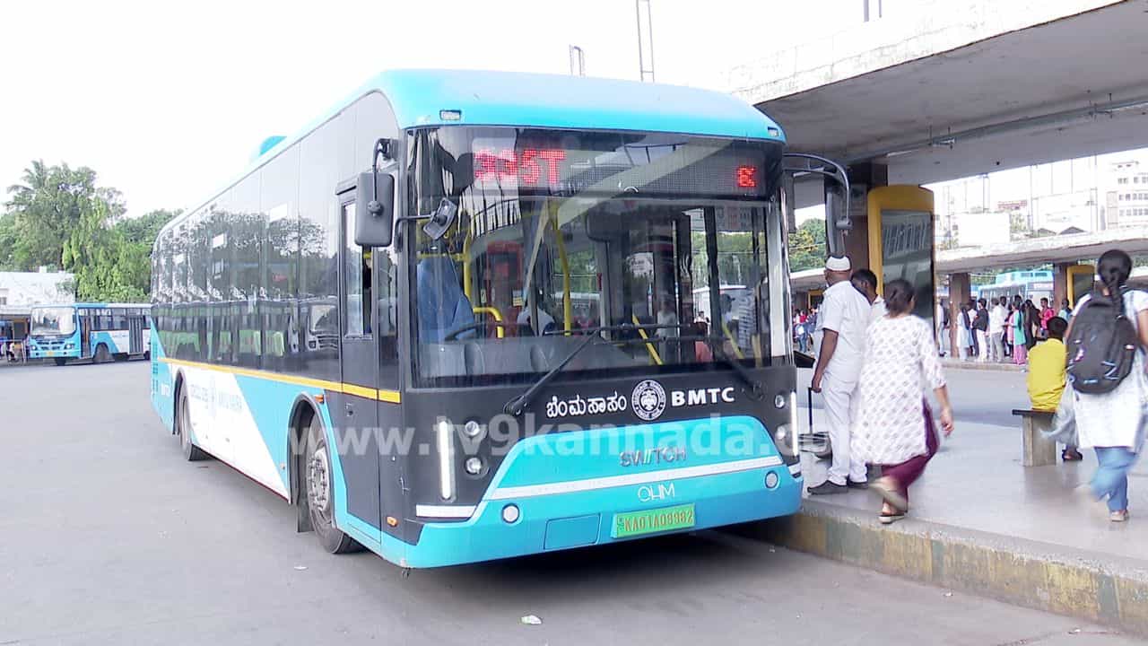 ಬೆಂಗಳೂರಿಗೆ ಬಂದ 320 ಎಸಿ ಎಲೆಕ್ಟ್ರಿಕ್ ಬಸ್: ಮೊದಲ ಬಾರಿಗೆ ರಾಜಧಾನಿಯಲ್ಲಿ ಬಿಎಂಟಿಸಿ ಎಸಿ ಎಲೆಕ್ಟ್ರಿಕ್ ಬಸ್ ಸಂಚಾರ