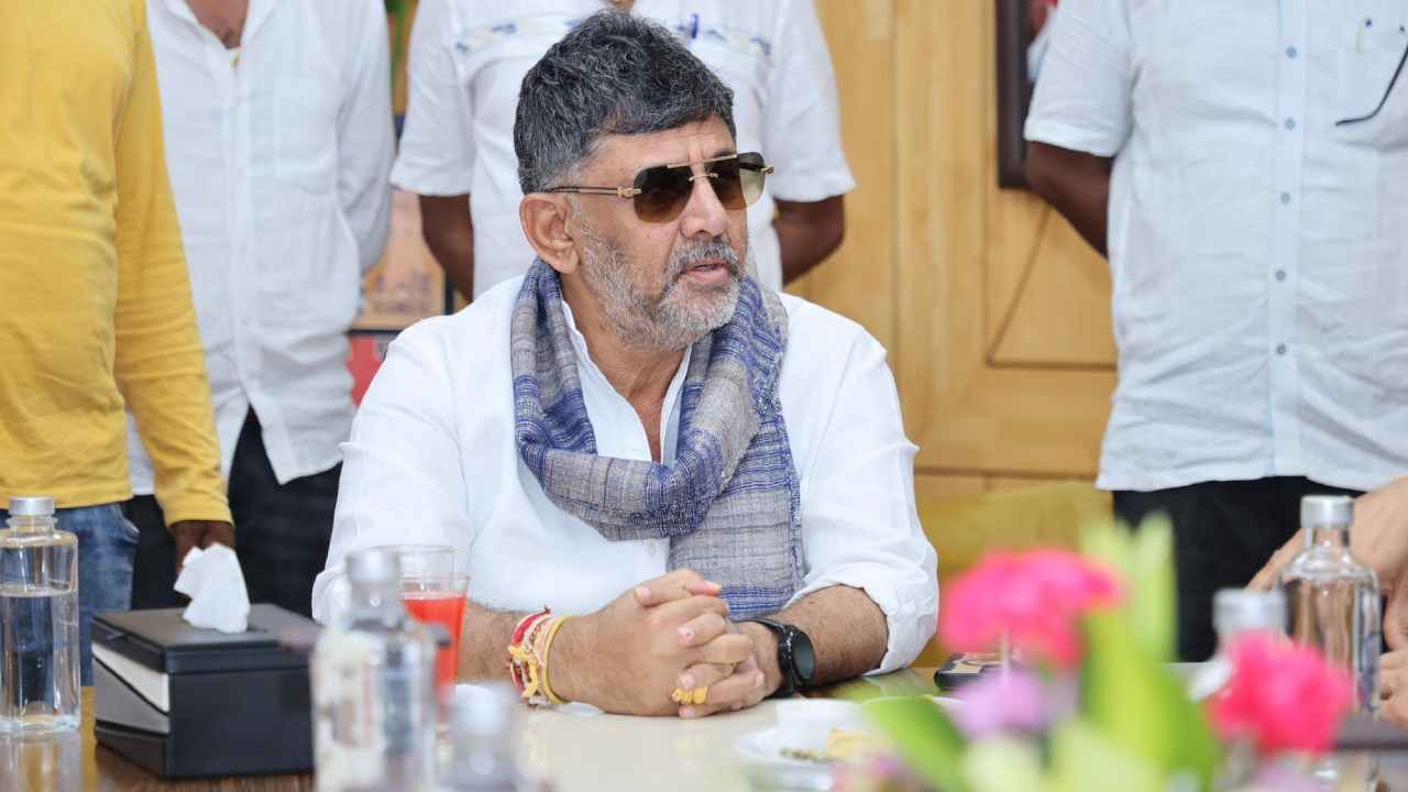 ಬಿಜೆಪಿ ಮಾಜಿ ರಾಜ್ಯಾಧ್ಯಕ್ಷರ ಪರವಾಗಿ ಹಾಲಿ ಕಾಂಗ್ರೆಸ್ ಅಧ್ಯಕ್ಷ ಪ್ರಾರ್ಥನೆ! ಏನಂದ್ರು ನೋಡಿ
