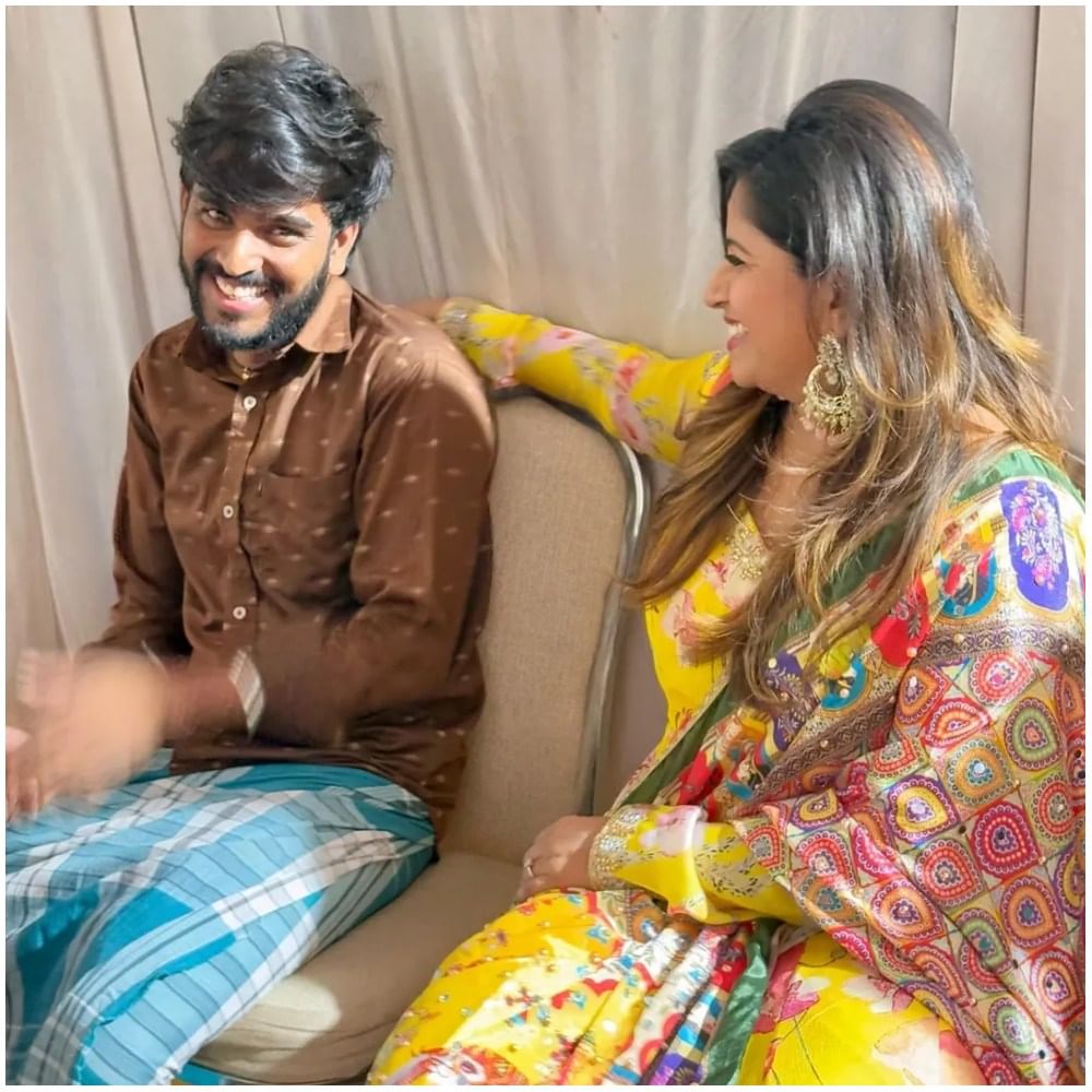 ಹನುಮಂತ ಅವರು ‘ಬಿಗ್ ಬಾಸ್ ಕನ್ನಡ ಸೀಸನ್ 11’ರ ಮೂಲಕ ಫೇಮಸ್ ಆದರು. ಸೀಸನ್ ಗೆಲ್ಲುವ ಮೂಲಕ ಕಪ್ನ ತಮ್ಮದಾಗಿಸಿಕೊಂಡರು. ‘ಬಾಯ್ಸ್ vs ಗರ್ಲ್ಸ್’ ರಿಯಾಲಿಟಿ ಶೋ ಮೂಲಕವೂ ಅವರಿಗೆ ಜನಪ್ರಿಯತೆ ಸಿಕ್ಕಿದೆ.