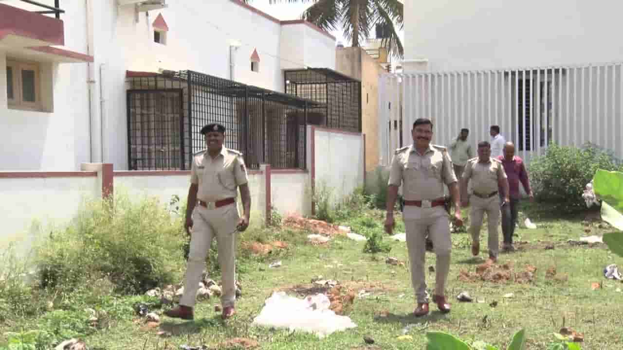 ಮಾರಕಾಸ್ತ್ರ, ಪಿಸ್ತೂಲ್ ಹಿಡಿದು ಮನೆಗೆ ನುಗ್ಗುತ್ತಾರೆ ಮುಸುಕುಧಾರಿ ಗ್ಯಾಂಗ್: ಆತಂಕದಲ್ಲಿ ಹಾಸನ ಜನತೆ