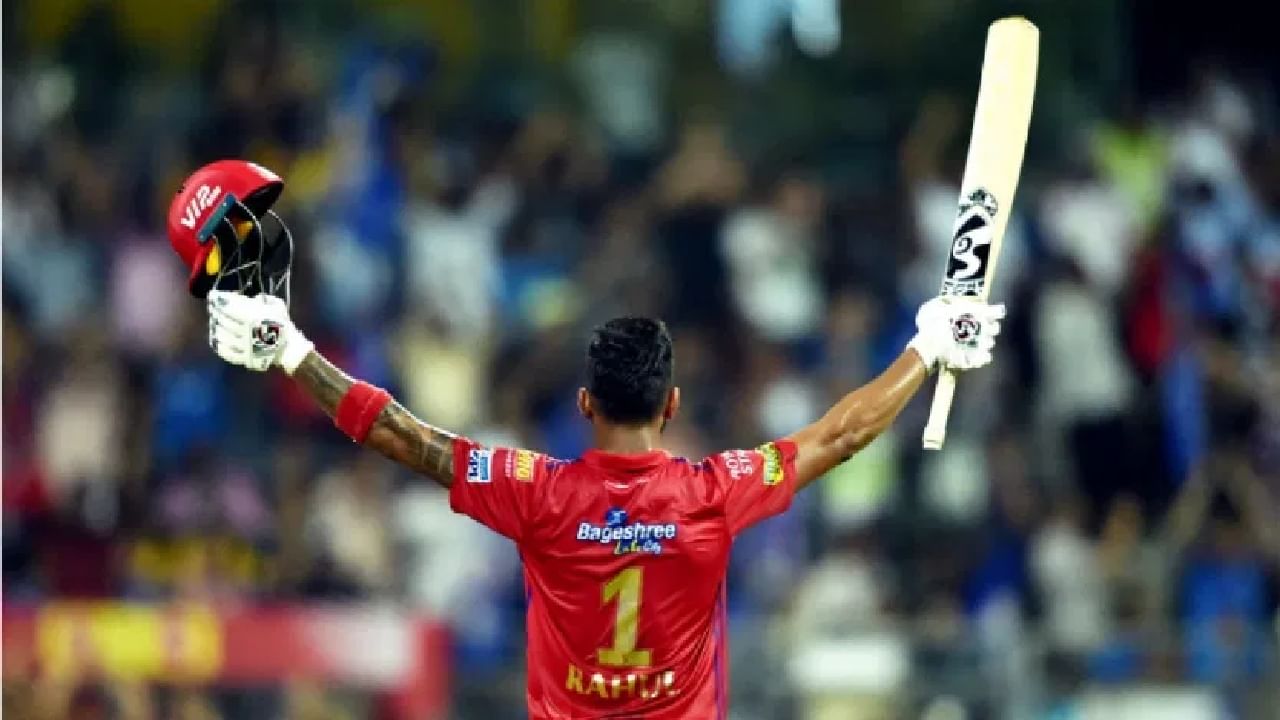 ಇನ್ನು ಆರ್ಸಿಬಿ ವಿರುದ್ಧ 144 ಸ್ಟ್ರೈಕ್ ರೇಟ್ನಲ್ಲಿ ಬ್ಯಾಟ್ ಬೀಸಿರುವ ಕೆಎಲ್ ರಾಹುಲ್ 1 ಭರ್ಜರಿ ಶತಕ ಹಾಗೂ 3 ಅರ್ಧಶತಕಗಳನ್ನು ಕೂಡ ಬಾರಿಸಿದ್ದಾರೆ. ಇದೇ ವೇಳೆ ಅವರ ಬ್ಯಾಟ್ನಿಂದ ಮೂಡಿಬಂದಿರುವುದು 46 ಫೋರ್ಗಳು ಹಾಗೂ 37 ಸಿಕ್ಸ್ಗಳು.
