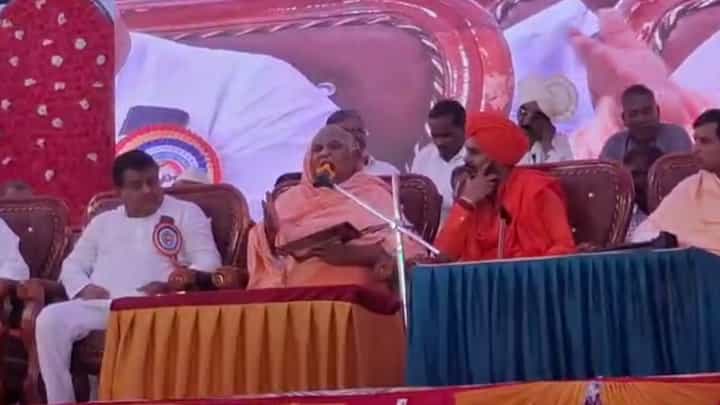 Kodi Mutt Swamiji: ಮುಂದಿನ ಸಿಎಂ ಬಗ್ಗೆ ಕೋಡಿಮಠ ಶ್ರೀ ಮಹತ್ವದ ಮಾತು Kodi Mutt Swamiji: ಮುಂದಿನ ಸಿಎಂ ಬಗ್ಗೆ ಕೋಡಿಮಠ ಶ್ರೀ ಮಹತ್ವದ ಮಾತು