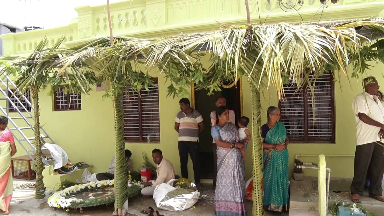ಐದು ದಿನಗಳ ಕಾಲ ನಡೆಯುವ ಬಂಡಿದ್ಯಾವರ ಉತ್ಸವಕ್ಕೆ ಕಂದಾಯ ಸಚಿವ ಕೃಷ್ಣ ಬೈರೇಗೌಡ ಅವರು ಚಾಲನೆ ನೀಡಿದರು. ಇದೇ ವೇಳೆ ಮಾಲೂರು ಶಾಸಕ ಕೆ.ವೈ.ನಂಜೇಗೌಡ ಕುಟುಂಬ ಸಹ ಈ ಆಚರಣೆಯಲ್ಲಿ ಭಾಗವಹಿಸಿದ್ದು, ಸಚಿವರು, ಶಾಸಕರು, ಪರಿಷತ್ ಸದಸ್ಯರು ಈ ಶತಮಾನದ ಹಬ್ಬದಲ್ಲಿ ಭಾಗಿಯಾಗಿದರು. ಈಗಾಗಲೆ ಗ್ರಾಮವನ್ನು ತಳಿರು ತೋರಣಗಳಿಂದ ಅಲಂಕಾರ ಮಾಡಲಾಗಿದ್ದು, ಐದು ದಿನಗಳ ಕಾಲ ಗ್ರಾಮದಲ್ಲಿ ವಿವಿಧ ಸಂಪ್ರದಾಯ, ಕಟ್ಟು ಪಾಡುಗಳನ್ನು ಪಾಲನೆ ಮಾಡಲಾಗುತ್ತದೆ.