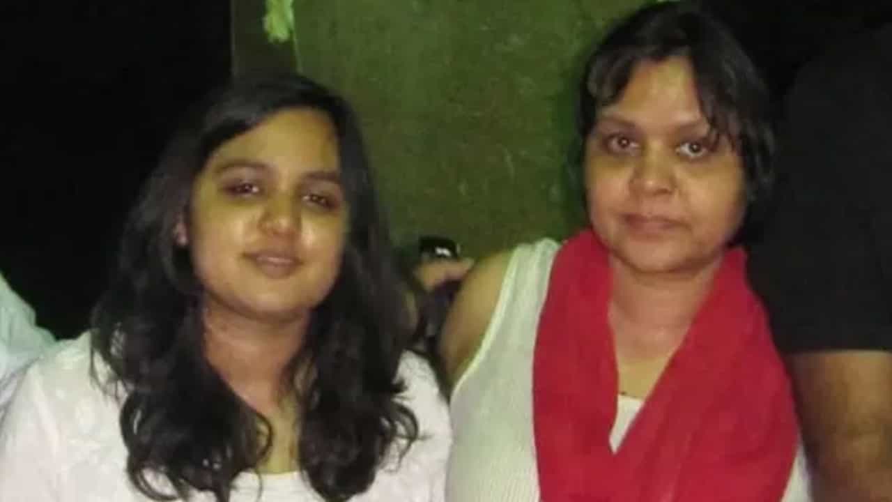ಓಂ ಪ್ರಕಾಶ್ ಕೊಲೆ ಪ್ರಕರಣದ ದಾಖಲೆ ಸಿಸಿಬಿಗೆ ಹಸ್ತಾಂತರ: ಕೃತಿ ವಿಚಾರಣೆಗೆ ಒಳಪಡಿಸಲು ಫಿಟ್ ಎಂದ ನಿಮ್ಹಾನ್ಸ್ ವೈದ್ಯರು ಓಂ ಪ್ರಕಾಶ್ ಕೊಲೆ ಪ್ರಕರಣದ ದಾಖಲೆ ಸಿಸಿಬಿಗೆ ಹಸ್ತಾಂತರ: ಕೃತಿ ವಿಚಾರಣೆಗೆ ಒಳಪಡಿಸಲು ಫಿಟ್ ಎಂದ ನಿಮ್ಹಾನ್ಸ್ ವೈದ್ಯರು