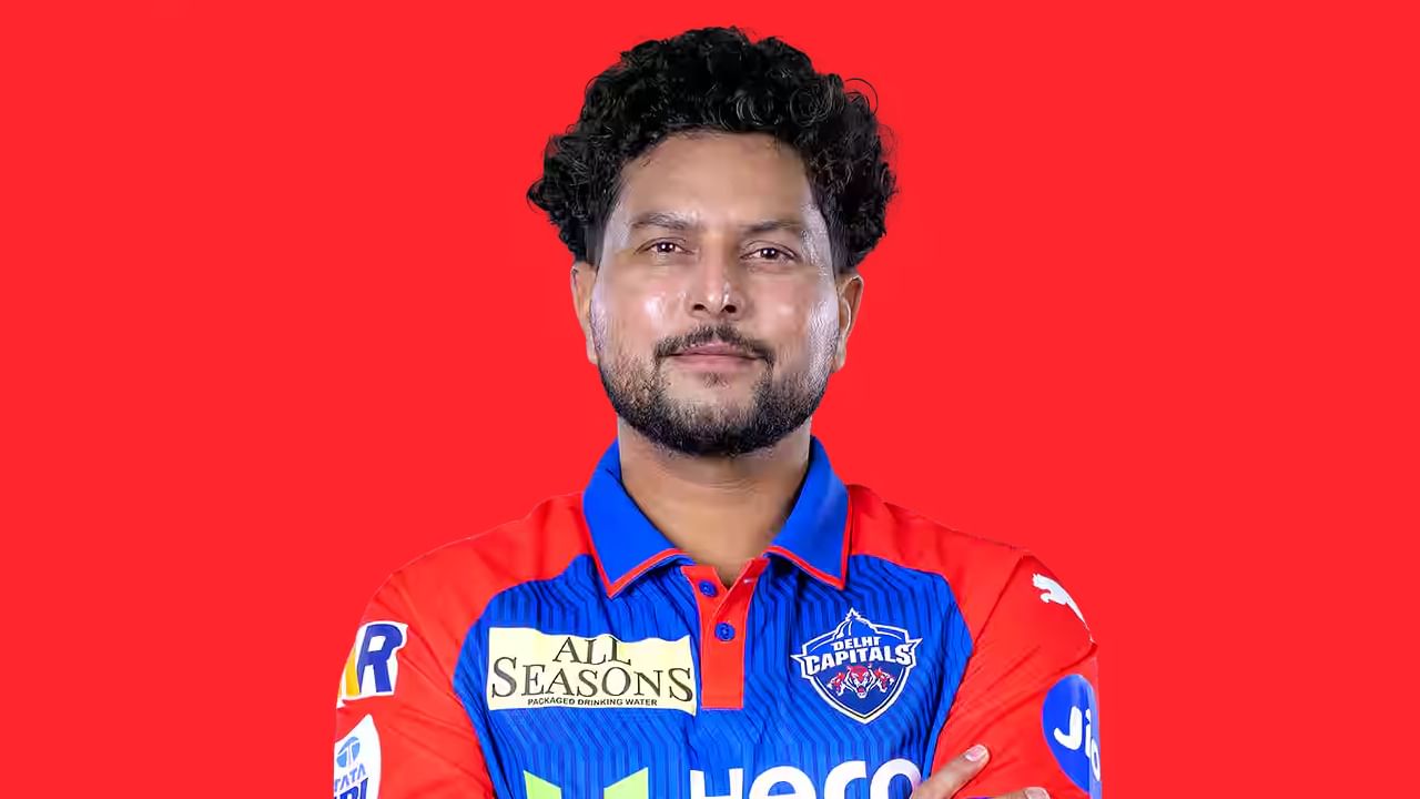 ಇನ್ನು ಈ ಪಟ್ಟಿಯಲ್ಲಿ ದ್ವಿತೀಯ ಸ್ಥಾನದಲ್ಲಿರುವುದು ಡೆಲ್ಲಿ ಕ್ಯಾಪಿಟಲ್ಸ್ ತಂಡದ ಸ್ಪಿನ್ನರ್ ಕುಲ್ದೀಪ್ ಯಾದವ್. 7 ಪಂದ್ಯಗಳಲ್ಲಿ 28 ಓವರ್ಗಳನ್ನು ಎಸೆದಿರುವ ಕುಲ್ದೀಪ್ ಯಾದವ್ 6.25ರ ಎಕಾನಮಿಯಲ್ಲಿ 175 ರನ್ ನೀಡುವ ಮೂಲಕ ಒಟ್ಟು 12 ವಿಕೆಟ್ಗಳನ್ನು ಕಬಳಿಸಿದ್ದಾರೆ.