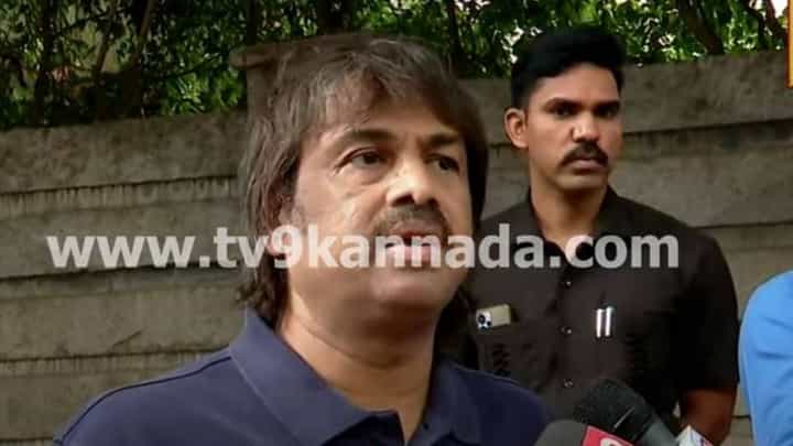 ಇದು ಸಿದ್ದರಾಮಯ್ಯ ನೇತೃತ್ವದ ಸರ್ಕಾರ, ಕುಮಾರಸ್ವಾಮಿ ನೇತೃತ್ವದ ಸರ್ಕಾರವಲ್ಲ: ಮಧು ಬಂಗಾರಪ್ಪ ಇದು ಸಿದ್ದರಾಮಯ್ಯ ನೇತೃತ್ವದ ಸರ್ಕಾರ, ಕುಮಾರಸ್ವಾಮಿ ನೇತೃತ್ವದ ಸರ್ಕಾರವಲ್ಲ: ಮಧು ಬಂಗಾರಪ್ಪ
