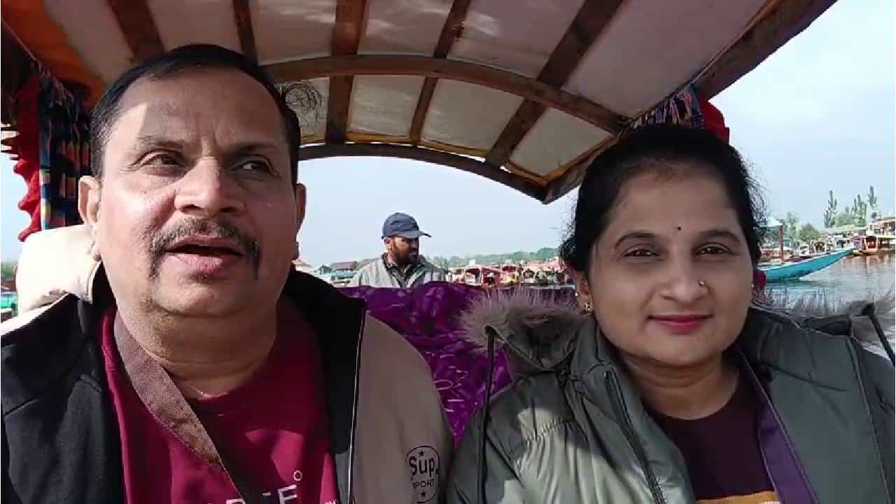 ಉಗ್ರರ ಗುಂಡಿಗೆ ಬಲಿಯಾದ ಮಂಜುನಾಥ್, ಸಾವಿಗೂ ಮುನ್ನ ಪತ್ನಿಯೊಂದಿಗೆ ಕಾಶ್ಮೀರದಲ್ಲಿ ಕಳೆದ ಕೊನೆ ಕ್ಷಣ ಉಗ್ರರ ಗುಂಡಿಗೆ ಬಲಿಯಾದ ಮಂಜುನಾಥ್, ಸಾವಿಗೂ ಮುನ್ನ ಪತ್ನಿಯೊಂದಿಗೆ ಕಾಶ್ಮೀರದಲ್ಲಿ ಕಳೆದ ಕೊನೆ ಕ್ಷಣ
