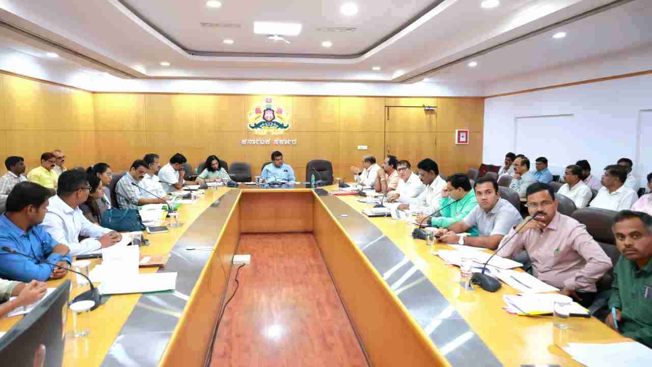 K-RIDE ಅಧಿಕಾರಿಗಳೊಂದಿಗೆ ಸಚಿವ ಎಂಬಿ ಪಾಟೀಲ್​ ಮಹತ್ವ ಸಭೆ: ವಿಜಯಪುರ-ಬೆಂಗಳೂರು ಪ್ರಯಾಣ 10 ಗಂಟೆಗೆ ತಗ್ಗಿಸಲು ಸೂಚನೆ