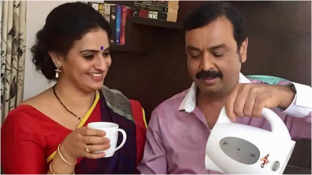ನರೇಶ್ಗಾಗಿ ಸೆಟ್ನಲ್ಲಿ ಪವಿತ್ರಾ ಅಡುಗೆ; ನಿತ್ಯವೂ ಬರುತ್ತೆ 40 ಕೆಜಿ ಕಿಚನ್ ಸಾಮಗ್ರಿ ನರೇಶ್ಗಾಗಿ ಸೆಟ್ನಲ್ಲಿ ಪವಿತ್ರಾ ಅಡುಗೆ; ನಿತ್ಯವೂ ಬರುತ್ತೆ 40 ಕೆಜಿ ಕಿಚನ್ ಸಾಮಗ್ರಿ