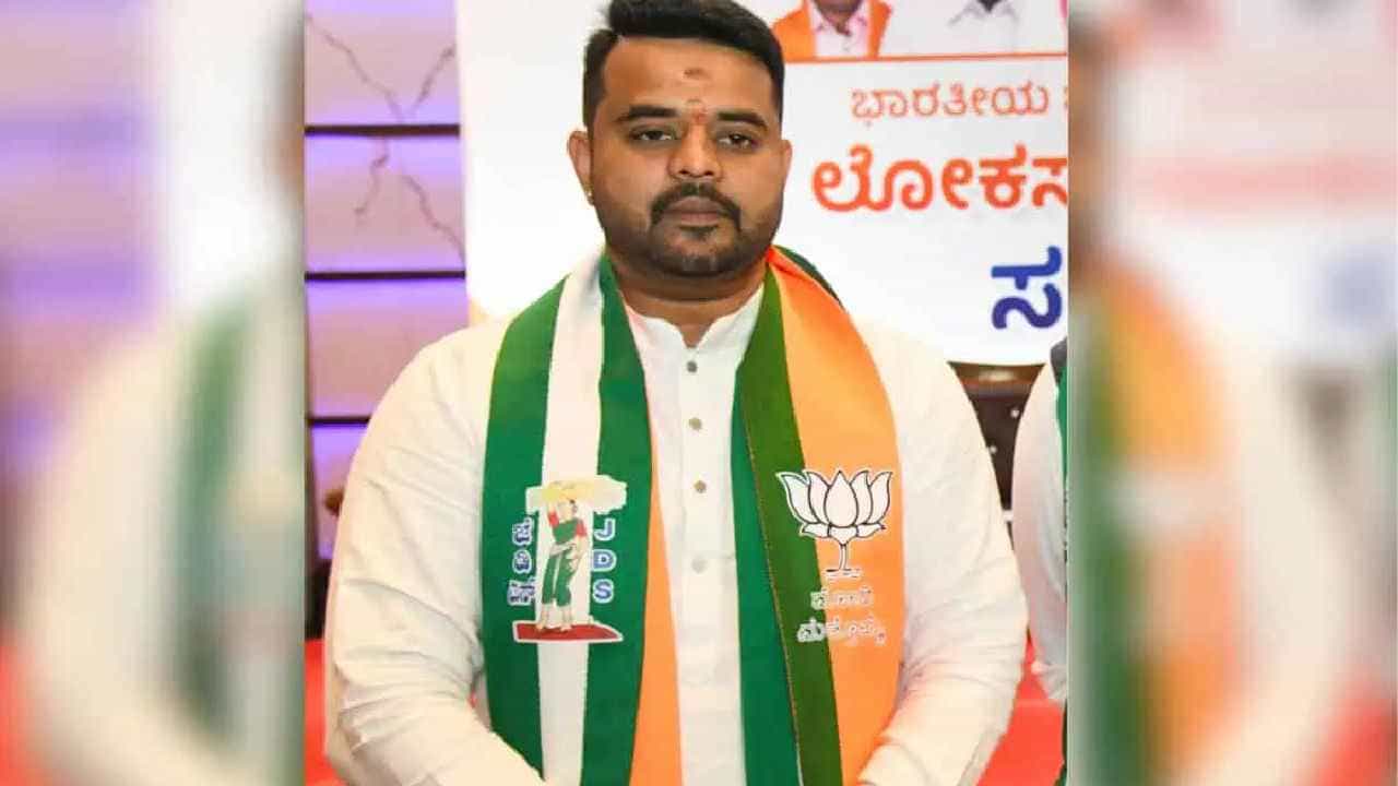 ಅತ್ಯಾಚಾರ ಪ್ರಕರಣ: ಪ್ರಜ್ವಲ್ ರೇವಣ್ಣಗೆ ಮತ್ತೊಂದು ಶಾಕ್ ಕೊಟ್ಟ ಕೋರ್ಟ್ ಅತ್ಯಾಚಾರ ಪ್ರಕರಣ: ಪ್ರಜ್ವಲ್ ರೇವಣ್ಣಗೆ ಮತ್ತೊಂದು ಶಾಕ್ ಕೊಟ್ಟ ಕೋರ್ಟ್