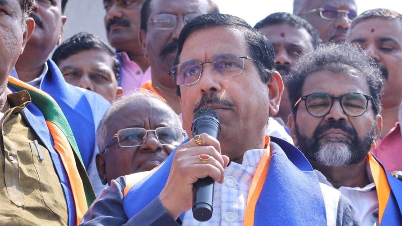 ಹುಬ್ಬಳ್ಳಿ-ಧಾರವಾಡದಲ್ಲಿ ಡ್ರಗ್ಸ್ ಹಾವಳಿ ವಿಪರೀತವಾಗಿದೆ: ಪ್ರಹ್ಲಾದ್​ ಜೋಶಿ