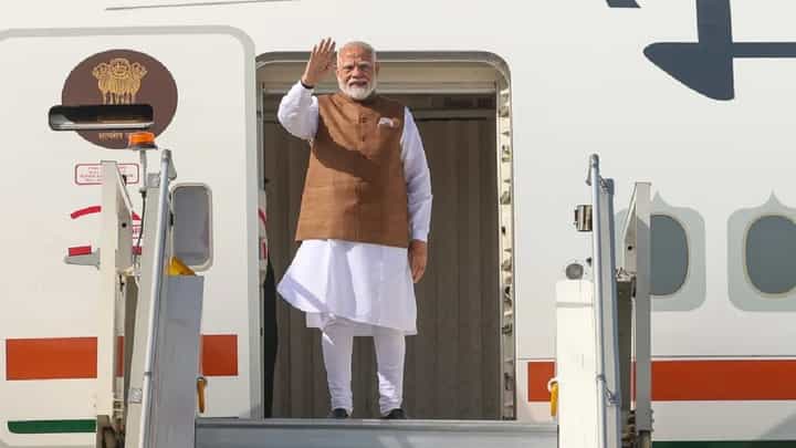 ಸೌದಿ ಅರೇಬಿಯಾದ ಜೆಡ್ಡಾಗೆ ಬಂದಿಳಿದ ಪ್ರಧಾನಿ ಮೋದಿಗೆ 21 ಗನ್ ಸಲ್ಯೂಟ್ ಸ್ವಾಗತ ಸೌದಿ ಅರೇಬಿಯಾದ ಜೆಡ್ಡಾಗೆ ಬಂದಿಳಿದ ಪ್ರಧಾನಿ ಮೋದಿಗೆ 21 ಗನ್ ಸಲ್ಯೂಟ್ ಸ್ವಾಗತ