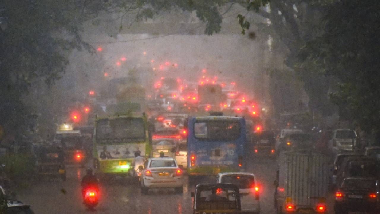 Karnataka Rains: ಬೆಂಗಳೂರಿನಲ್ಲಿ ಇಂದು ಧಾರಾಕಾರ ಮಳೆ ಸಾಧ್ಯತೆ, ಕರ್ನಾಟಕದ 20 ಜಿಲ್ಲೆಗಳಿಗೆ ಅಲರ್ಟ್