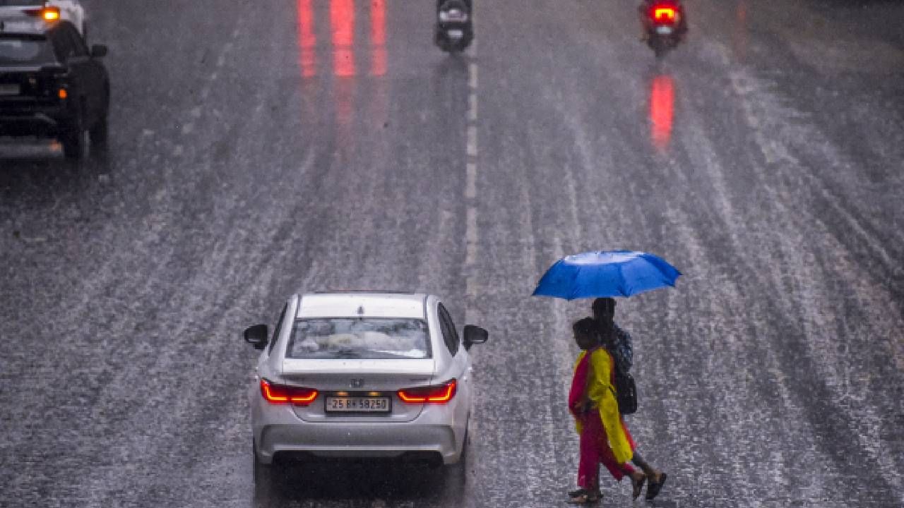 Karnataka Weather: ಇಂದಿನಿಂದ ಒಂದು ವಾರ ಕರ್ನಾಟಕದಾದ್ಯಂತ ಸುರಿಯಲಿದೆ ಭಾರಿ ಮಳೆ Karnataka Weather: ಇಂದಿನಿಂದ ಒಂದು ವಾರ ಕರ್ನಾಟಕದಾದ್ಯಂತ ಸುರಿಯಲಿದೆ ಭಾರಿ ಮಳೆ
