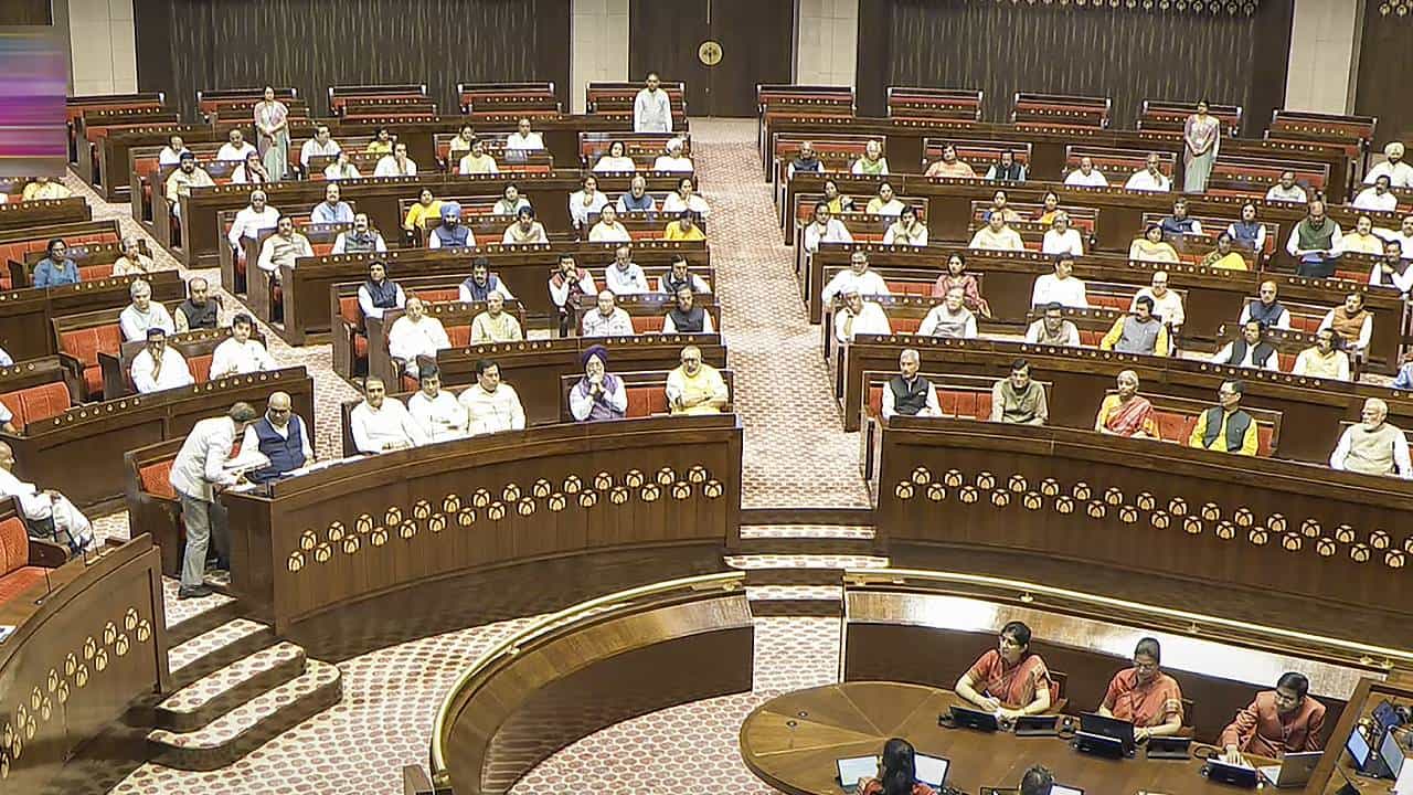 Waqf Bill: ರಾಜ್ಯಸಭೆಯಲ್ಲಿ ವಕ್ಫ್ ತಿದ್ದುಪಡಿ ಮಸೂದೆ ಮಂಡಿಸಿದ ಕಿರಣ್ ರಿಜಿಜು Waqf Bill: ರಾಜ್ಯಸಭೆಯಲ್ಲಿ ವಕ್ಫ್ ತಿದ್ದುಪಡಿ ಮಸೂದೆ ಮಂಡಿಸಿದ ಕಿರಣ್ ರಿಜಿಜು