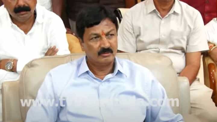 ನನ್ನ ಉಚ್ಚಾಟನೆಯಾಗಲಿದೆ ಎಂದು ಹೇಳಿದ್ಯಾರು? ಗಾಳಿಯಲ್ಲಿ ಗುಂಡು ಹಾರಿಸುವುದು ಬೇಡ: ರಮೇಶ್ ಜಾರಕಿಹೊಳಿ ನನ್ನ ಉಚ್ಚಾಟನೆಯಾಗಲಿದೆ ಎಂದು ಹೇಳಿದ್ಯಾರು? ಗಾಳಿಯಲ್ಲಿ ಗುಂಡು ಹಾರಿಸುವುದು ಬೇಡ: ರಮೇಶ್ ಜಾರಕಿಹೊಳಿ