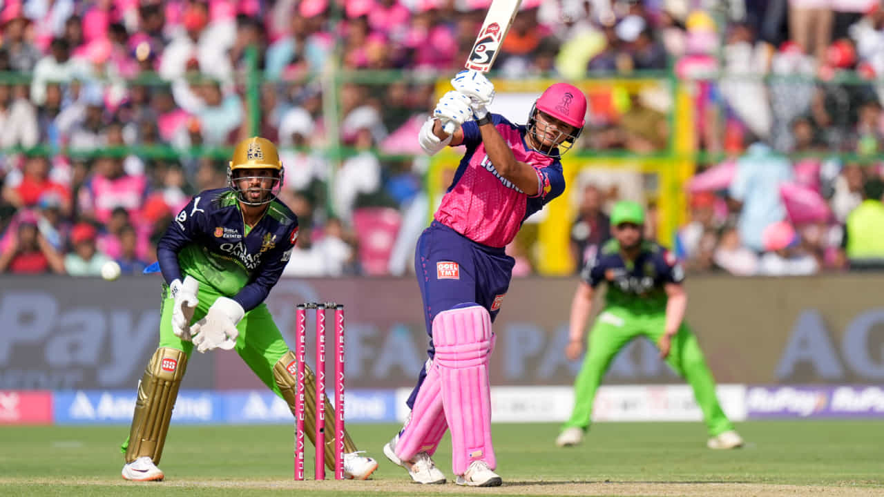 IPL 2025: ಆರ್ಸಿಬಿ- ರಾಜಸ್ಥಾನ್ ಮುಖಾಮುಖಿ; ಹೇಗಿರಲಿದೆ ಪ್ಲೇಯಿಂಗ್ 11? IPL 2025: ಆರ್ಸಿಬಿ- ರಾಜಸ್ಥಾನ್ ಮುಖಾಮುಖಿ; ಹೇಗಿರಲಿದೆ ಪ್ಲೇಯಿಂಗ್ 11?