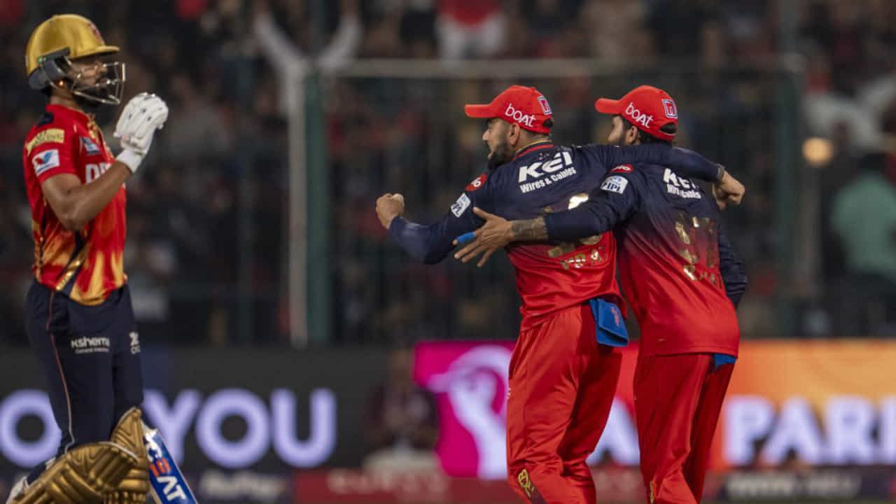 IPL 2025: ತವರಿನ ಸೋಲಿಗೆ ತವರಿನಲ್ಲೇ ಉತ್ತರ; ಪಂಜಾಬ್ ವಿರುದ್ಧ ಸೇಡು ತೀರಿಸಿಕೊಂಡ ಆರ್ಸಿಬಿ IPL 2025: ತವರಿನ ಸೋಲಿಗೆ ತವರಿನಲ್ಲೇ ಉತ್ತರ; ಪಂಜಾಬ್ ವಿರುದ್ಧ ಸೇಡು ತೀರಿಸಿಕೊಂಡ ಆರ್ಸಿಬಿ