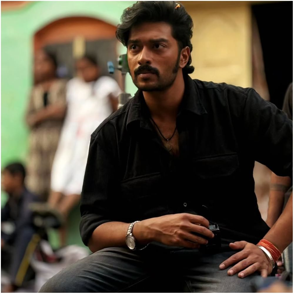 ‘ಮ್ಯಾಂಗೋ ಪಚ್ಚ’ ಚಿತ್ರದಲ್ಲಿ ಸುದೀಪ್ ಅವರ ಸೋದರ ಅಳಿಯ ಸಂಚಿತ್ ಸಂಜೀವ್ ಅವರು ನಾಯಕನಾಗಿ ನಟಿಸುತ್ತಿದ್ದಾರೆ. ಈ ಚಿತ್ರ ರೆಟ್ರೋ ಶೈಲಿಯಲ್ಲಿ ಮೂಡಿ ಬರಲಿದೆ. ಇದು ಅವರು ನಟಿಸುತ್ತಿರೋ ಮೊದಲ ಸಿನಿಮಾ ಆಗಿದೆ.