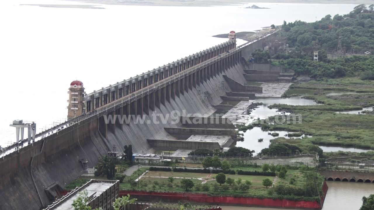 Tungabhadra Dam: ತುಂಗಭದ್ರಾ ಡ್ಯಾಂನಲ್ಲಿ ಮತ್ತೊಂದು ಸಮಸ್ಯೆ: ಶೀಘ್ರ ಕ್ರಮಕ್ಕೆ ರೈತರ ಆಗ್ರಹ