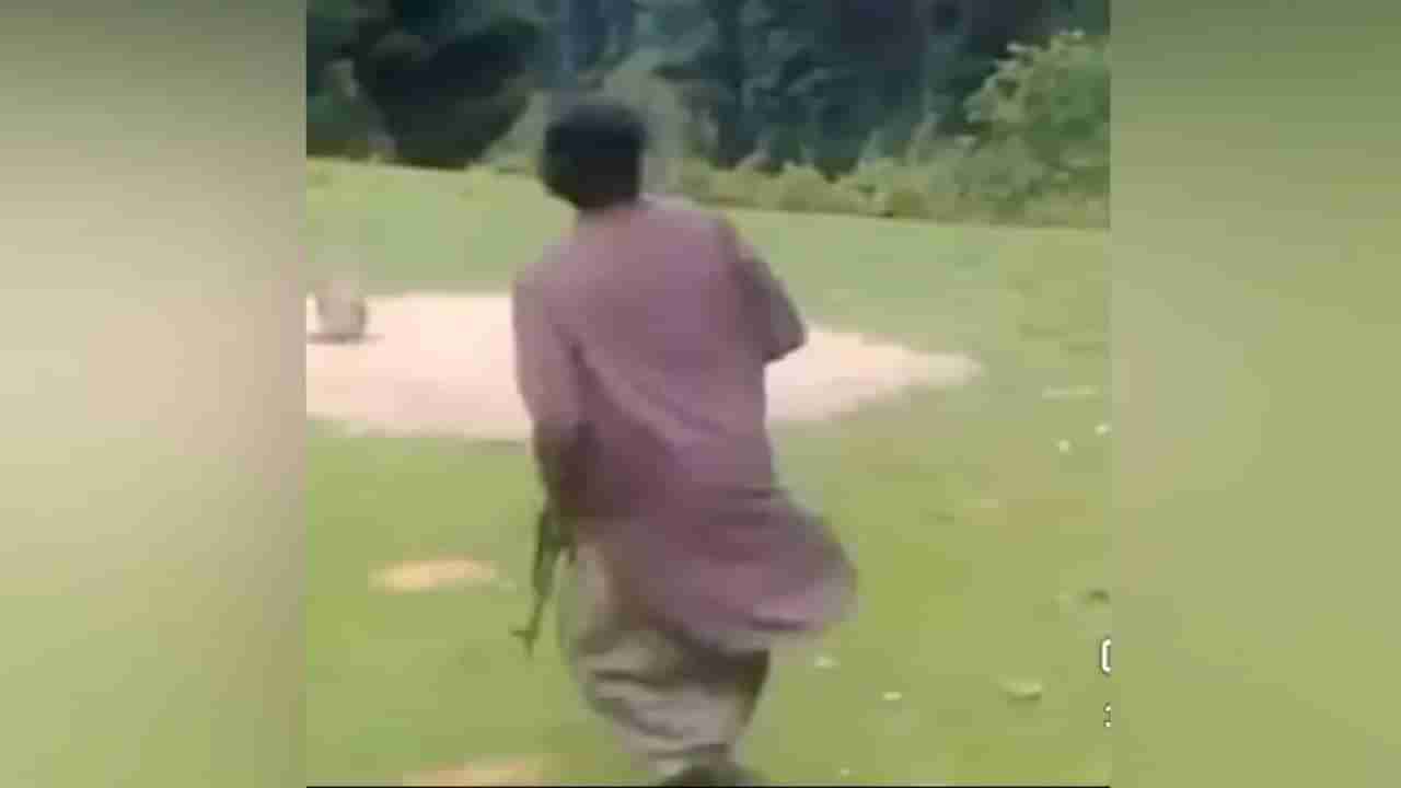 Pahalgam Terrorist Attack: ಪಹಲ್ಗಾಮ್ ಉಗ್ರ ದಾಳಿ, ಎಕೆ-47 ಹಿಡಿದ ಶಂಕಿತ ಉಗ್ರನ ಫೋಟೋಬಹಿರಂಗ