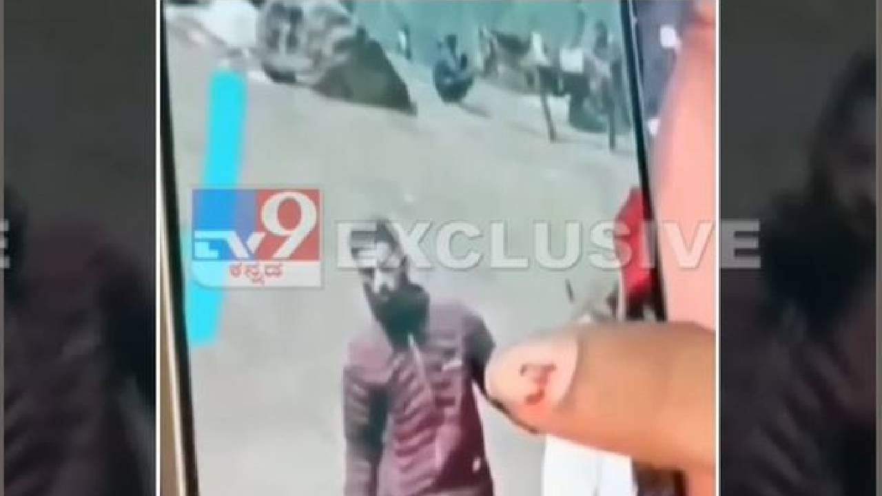Pahalgam Terrorist Attack: ಪಹಲ್ಗಾಮ್​ನಲ್ಲಿ ದಾಳಿಯ ನಡುವೆಯೇ  ಉಗ್ರನ ಫೋಟೊ ಕ್ಲಿಕ್ಕಿಸಿದ ಮಹಿಳೆ
