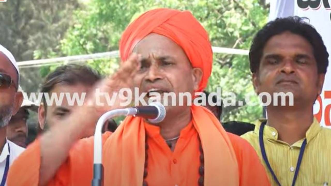 ಯತ್ನಾಳ್ ಬಗ್ಗೆ ಬಹಳ ಕನಸಿಟ್ಟುಕೊಂಡಿದ್ದೆವು, ಅದರೆ ಬಚ್ಚಲು ಬಾಯಿಂದಾಗಿ ಎಲ್ಲ ಹಾಳುಮಾಡಿಕೊಂಡಿದ್ದಾರೆ: ಸ್ವಾಮೀಜಿ