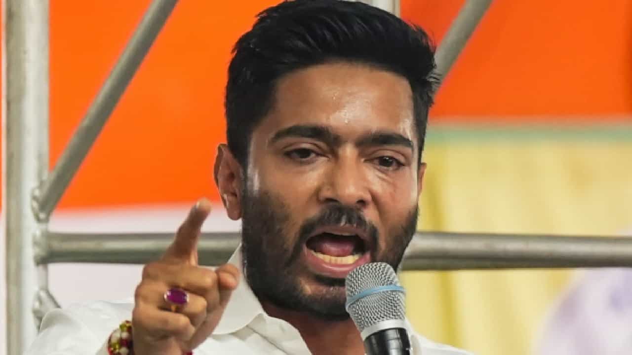 ಉಗ್ರರ ಅಂತ್ಯಕ್ರಿಯೆಯಲ್ಲಿ ಪಾಕ್ ಸೇನಾಧಿಕಾರಿಗಳು ಭಾಗಿಯಾಗಿದ್ದಕ್ಕಿಂತ ಹೆಚ್ಚು ಸಾಕ್ಷಿ ಬೇಕಾ?; ಇಸ್ಲಮಾಬಾದ್ ಬಣ್ಣ ಬಿಚ್ಚಿಟ್ಟ ಅಭಿಷೇಕ್ ಬ್ಯಾನರ್ಜಿ