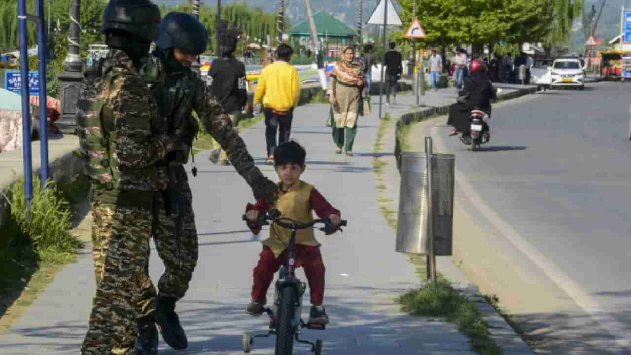 ಭದ್ರತಾ ಪಡೆಗಳ ಆತ್ಮಸ್ಥೈರ್ಯ ಕುಗ್ಗಿಸಬೇಡಿ; ಪಹಲ್ಗಾಮ್ ದಾಳಿ ಪ್ರಕರಣದ ವಿಚಾರಣೆಗೆ ಸುಪ್ರೀಂ ಕೋರ್ಟ್ ನಕಾರ