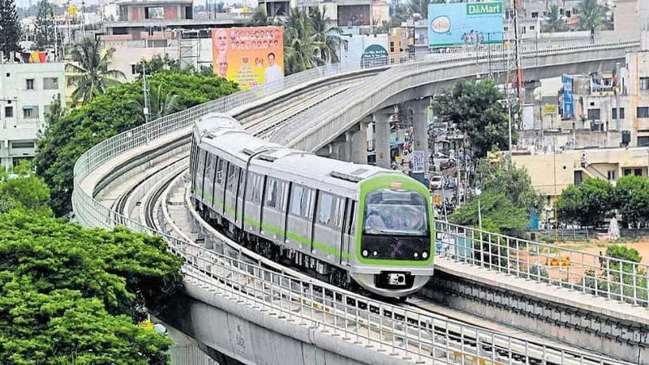 ನಮ್ಮ ಮೆಟ್ರೋದಲ್ಲಿ ಹುಡುಗಿಯರ ಆಕ್ಷೇಪಾರ್ಹ ವಿಡಿಯೋ ಮಾಡಿ ಇನ್ಸ್ಟಾಗ್ರಾಂನಲ್ಲಿ ಅಪ್ಲೋಡ್: ವ್ಯಾಪಕ ಆಕ್ರೋಶ ನಮ್ಮ ಮೆಟ್ರೋದಲ್ಲಿ ಹುಡುಗಿಯರ ಆಕ್ಷೇಪಾರ್ಹ ವಿಡಿಯೋ ಮಾಡಿ ಇನ್ಸ್ಟಾಗ್ರಾಂನಲ್ಲಿ ಅಪ್ಲೋಡ್: ವ್ಯಾಪಕ ಆಕ್ರೋಶ