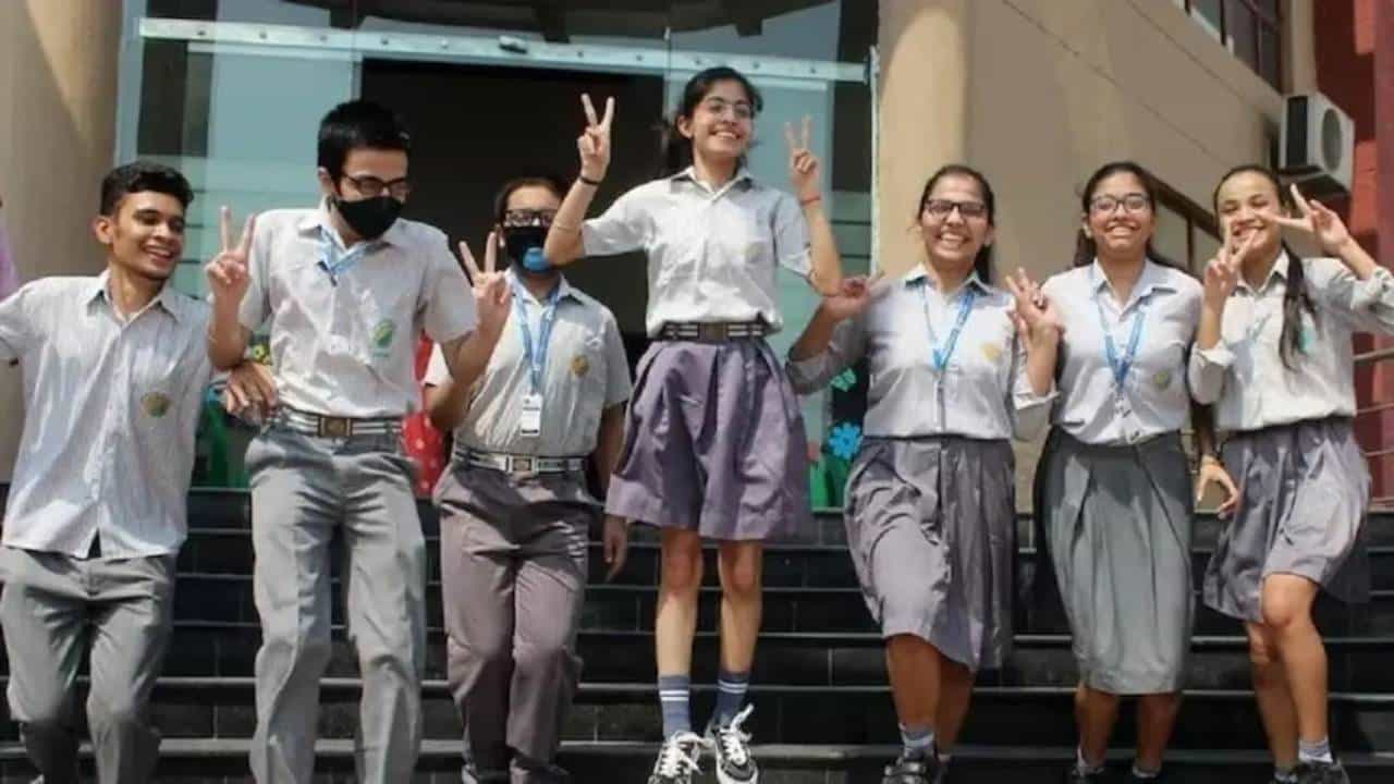 CBSE 10th and 12th Results: CBSE 10-12ನೇ ತರಗತಿ ಪರೀಕ್ಷೆ ಫಲಿತಾಂಶ ಪ್ರಕಟಕ್ಕೂ ಮುನ್ನ ವಿದ್ಯಾರ್ಥಿಗಳಿಗೆ ಗುಡ್ ನ್ಯೂಸ್! CBSE 10th and 12th Results: CBSE 10-12ನೇ ತರಗತಿ ಪರೀಕ್ಷೆ ಫಲಿತಾಂಶ ಪ್ರಕಟಕ್ಕೂ ಮುನ್ನ ವಿದ್ಯಾರ್ಥಿಗಳಿಗೆ ಗುಡ್ ನ್ಯೂಸ್!