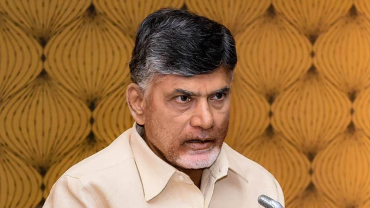 ಎಚ್ಎಎಲ್ ಮೇಲೆ ಕಣ್ಣಿಟ್ಟಿಲ್ಲ; ಲೇಪಾಕ್ಷಿ-ಮಡಕಸಿರಾವನ್ನು ಏರೋಸ್ಪೇಸ್ ಹಬ್ ಮಾಡುವ ಗುರಿ: ಚಂದ್ರಬಾಬು ನಾಯ್ಡು ಸ್ಪಷ್ಟನೆ ಎಚ್ಎಎಲ್ ಮೇಲೆ ಕಣ್ಣಿಟ್ಟಿಲ್ಲ; ಲೇಪಾಕ್ಷಿ-ಮಡಕಸಿರಾವನ್ನು ಏರೋಸ್ಪೇಸ್ ಹಬ್ ಮಾಡುವ ಗುರಿ: ಚಂದ್ರಬಾಬು ನಾಯ್ಡು ಸ್ಪಷ್ಟನೆ