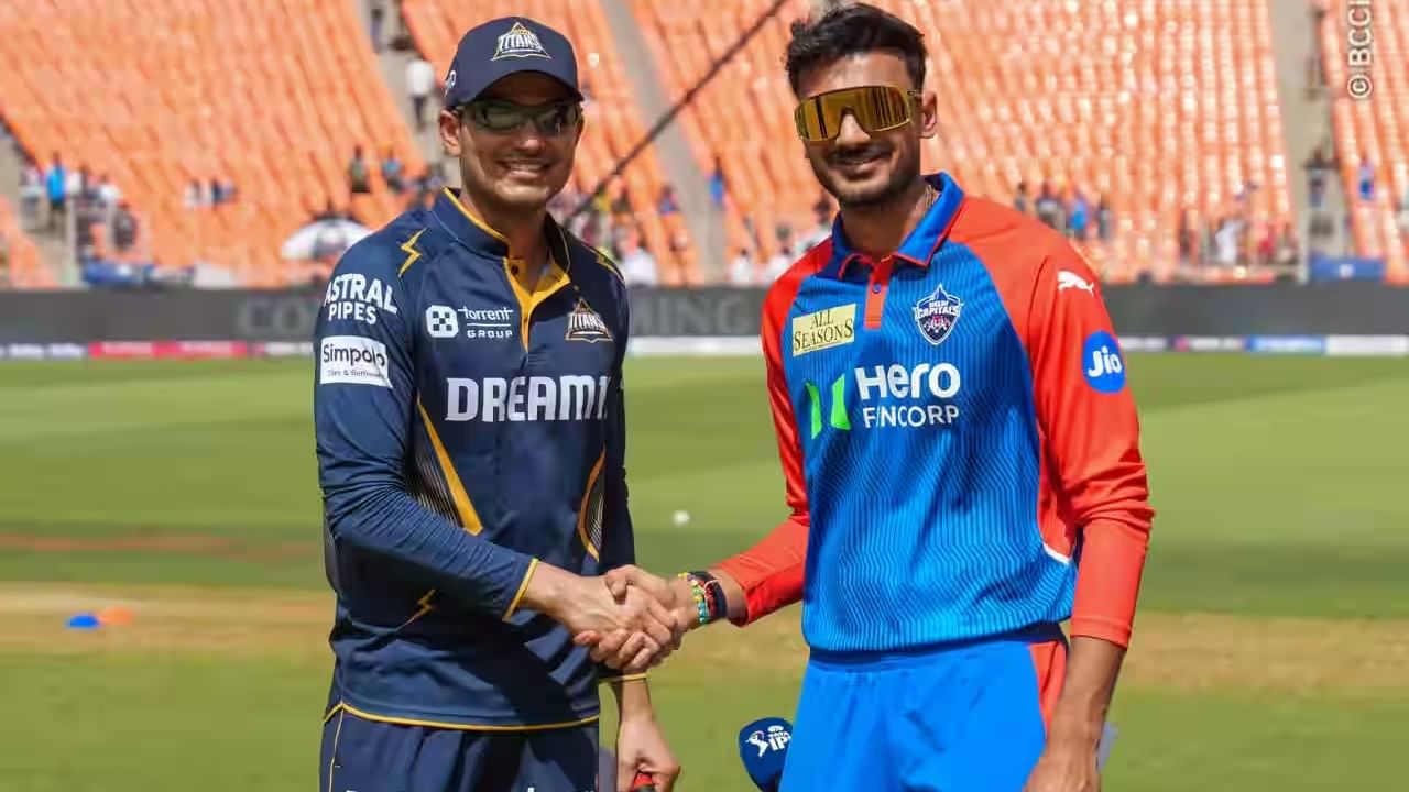 ಹಾಗೆಯೇ ಮೇ 11 ರಂದು ಗುಜರಾತ್ ಟೈಟಾನ್ಸ್ ಹಾಗೂ ಡೆಲ್ಲಿ ಕ್ಯಾಪಿಟಲ್ಸ್ ತಂಡಗಳು ಮುಖಾಮುಖಿಯಾಗಲಿದೆ. ಈ ಮ್ಯಾಚ್ನಲ್ಲಿ ಗೆಲ್ಲುವ ತಂಡಗಳ ಪಾಯಿಂಟ್ಸ್ ಕೂಡ 14 ಆಗಲಿದೆ. ಅಂದರೆ ಮೇ 6 ರಂದು ಮುಂಬೈ ಗೆದ್ದರೆ ತಂಡದ ಪಾಯಿಂಟ್ಸ್ 14 ಆಗಲಿದೆ. ಇನ್ನು ಗುಜರಾತ್ ಟೈಟಾನ್ಸ್. ಡೆಲ್ಲಿ ಕ್ಯಾಪಿಟಲ್ಸ್ ವಿರುದ್ಧ ಗೆದ್ದರೆ ಅಥವಾ ಡೆಲ್ಲಿ ಕ್ಯಾಪಿಟಲ್ಸ್, ಗುಜರಾತ್ ಟೈಟಾನ್ಸ್ ವಿರುದ್ಧ 14 ಅಂಕಗಳನ್ನು ಪಡೆಯಲಿದೆ.