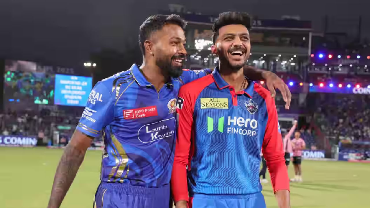 ಪ್ರಸ್ತುತ ಅಂಕ ಪಟ್ಟಿಯಲ್ಲಿ ಮುಂಬೈ ಇಂಡಿಯನ್ಸ್ ತಂಡವು 14 ಅಂಕಗಳನ್ನು ಹೊಂದಿದ್ದರೆ, ಡೆಲ್ಲಿ ಕ್ಯಾಪಿಟಲ್ಸ್ ತಂಡವು 13 ಅಂಕಗಳನ್ನು ಹೊಂದಿದೆ. ಉಭಯ ತಂಡಗಳಿಗೂ ಇನ್ನೂ 2 ಪಂದ್ಯಗಳಿವೆ. ಈ ಎರಡು ಮ್ಯಾಚ್ಗಳಲ್ಲಿ ಜಯ ಸಾಧಿಸಿದರೆ ಮುಂಬೈ ಇಂಡಿಯನ್ಸ್ ಒಟ್ಟು 18 ಅಂಕಗಳನ್ನು ಪಡೆಯಬಹುದು. ಅತ್ತ ಡೆಲ್ಲಿ ಕ್ಯಾಪಿಟಲ್ಸ್ ತನ್ನ ಕೊನೆಯ ಎರಡು ಪಂದ್ಯಗಳಲ್ಲಿ ಜಯ ಸಾಧಿಸಿದೆ 17 ಅಂಕಗಳೊಂದಿಗೆ ಪ್ಲೇಆಫ್ಗೆ ಎಂಟ್ರಿ ಕೊಡಬಹುದು.