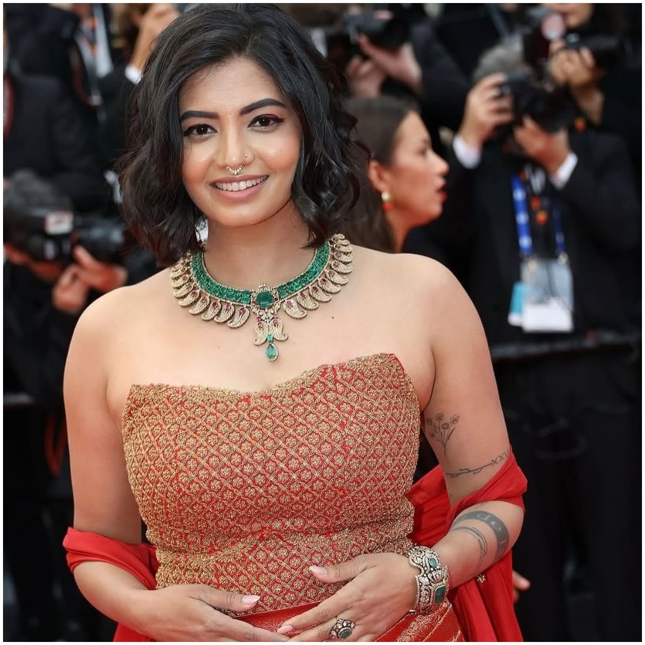 ‘ನಾನು ಕನ್ನಡ ಚಿತ್ರರಂಗದವಳು’ ಎಂದು ದಿಶಾ ಮದನ್ ಅವರು ಹೆಮ್ಮೆಯಿಂದ ಹೇಳಿಕೊಂಡಿದ್ದಾರೆ. ಕಾನ್ ಚಿತ್ರೋತ್ಸವದ ರೆಡ್ ಕಾರ್ಪೆಟ್ನಲ್ಲಿ ಪೋಸ್ ನೀಡುವ ಅವಕಾಶ ಪಡೆದಿದ್ದಕ್ಕೆ ಅವರಿಗೆ ಎಲ್ಲರೂ ಅಭಿನಂದನೆ ತಿಳಿಸುತ್ತಿದ್ದಾರೆ.