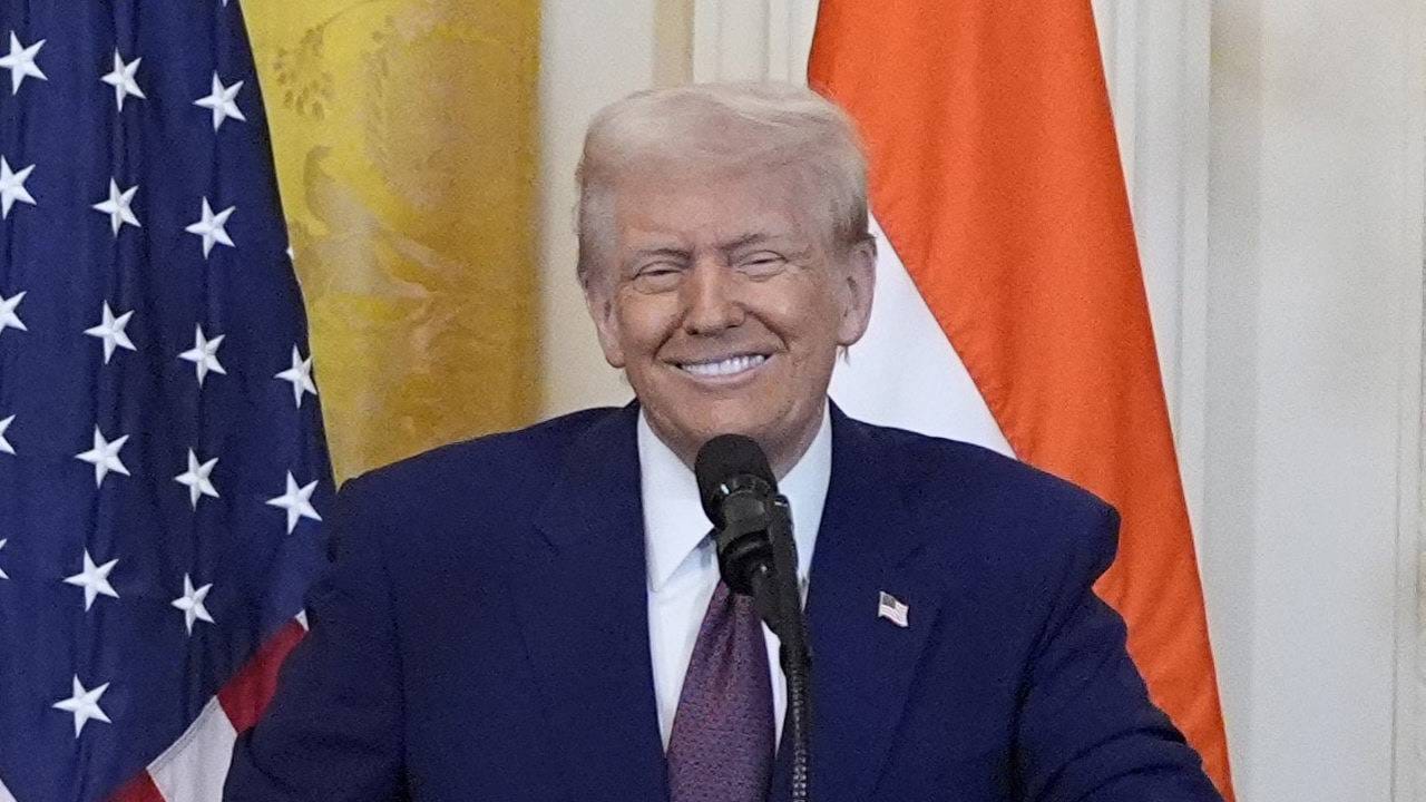 Donald Trump: ಭಾರತ ಮಾತ್ರವಲ್ಲ, ಅಮೆರಿಕ ಬಿಟ್ಟು ಬೇರೆಲ್ಲೇ ಐಫೋನ್ ತಯಾರಿಸಿದ್ರೂ ಶೇ. 25 ಸುಂಕ: ಆ್ಯಪಲ್​​ಗೆ ಟ್ರಂಪ್ ಬೆದರಿಕೆ