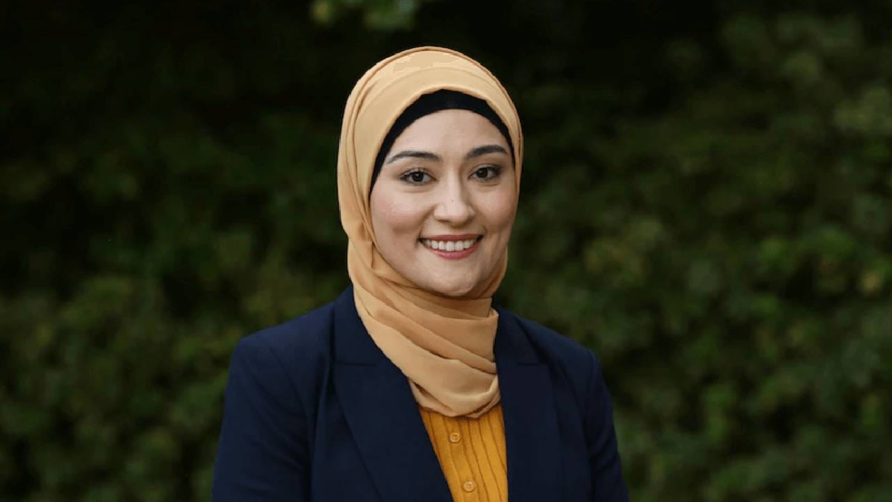 ಆಸ್ಟ್ರೇಲಿಯಾ: ಎಣ್ಣೆ ಕುಡಿದು, ಡ್ಯಾನ್ಸ್​ ಮಾಡುವಂತೆ ಸಹ ಸಂಸದರಿಂದ ಮುಸ್ಲಿಂ ಸಂಸದೆ ಫಾತಿಮಾಗೆ ಕಿರುಕುಳ