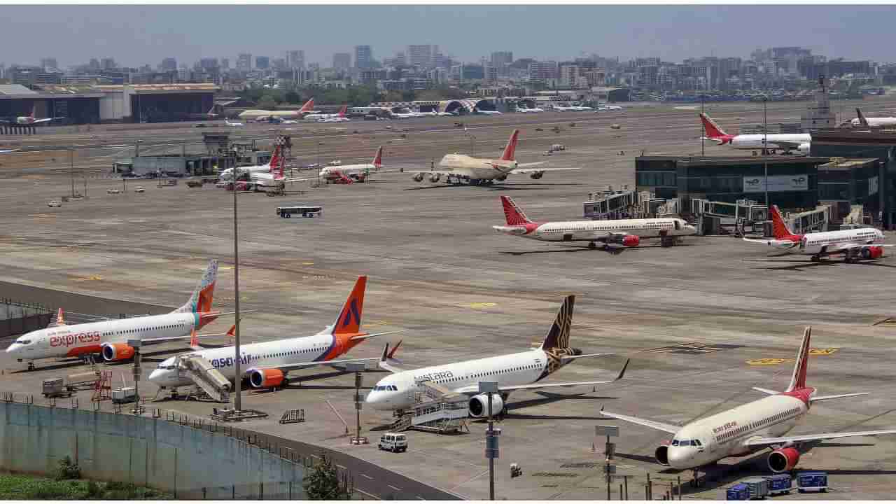 ಭಾರತ, ಪಾಕ್‌ ನಡುವೆ ಉದ್ವಿಗ್ನ: ದೇಶದ 18 ವಿಮಾನ ನಿಲ್ದಾಣಗಳು ಬಂದ್​, 200 ವಿಮಾನಗಳು ರದ್ದು!