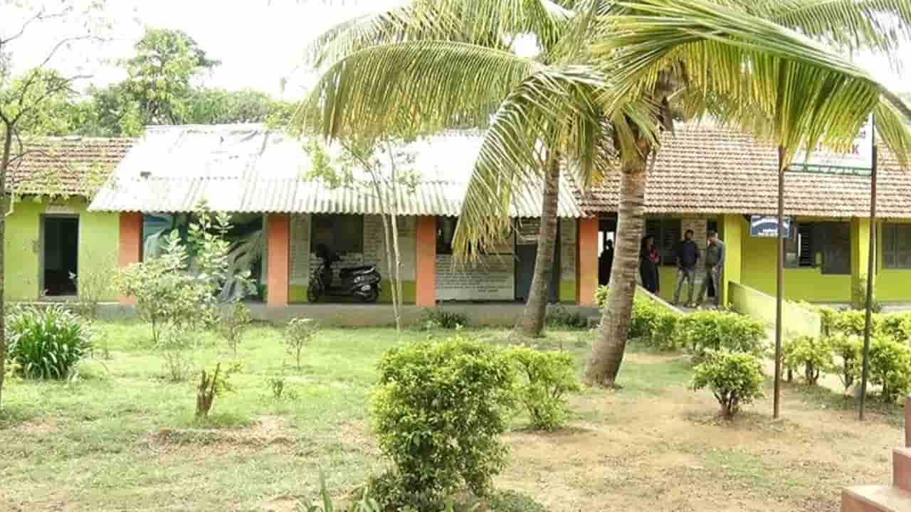 ಚಿಕ್ಕಮಗಳೂರು ಜಿಲ್ಲೆಯಲ್ಲಿ ವರ್ಷದಿಂದ ವರ್ಷಕ್ಕೆ ಸರ್ಕಾರಿ ಶಾಲೆಗಳಿಗೆ ಬೀಗ: ಮೂರು ವರ್ಷದಲ್ಲಿ 69 ಶಾಲೆಗಳು ಕ್ಲೋಸ್